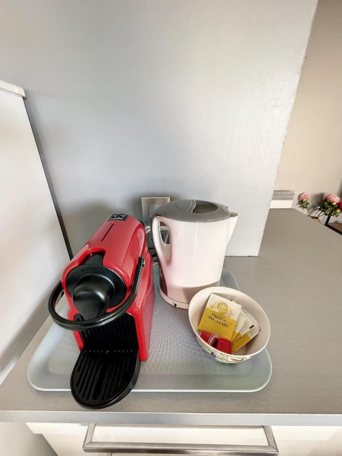 City & Cosy, Lyon Charcot- Wifi - Lave Linge - Balcon - Parking エクステリア 写真