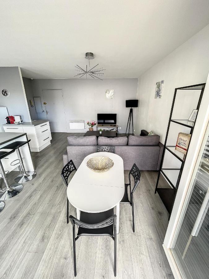City & Cosy, Lyon Charcot- Wifi - Lave Linge - Balcon - Parking エクステリア 写真